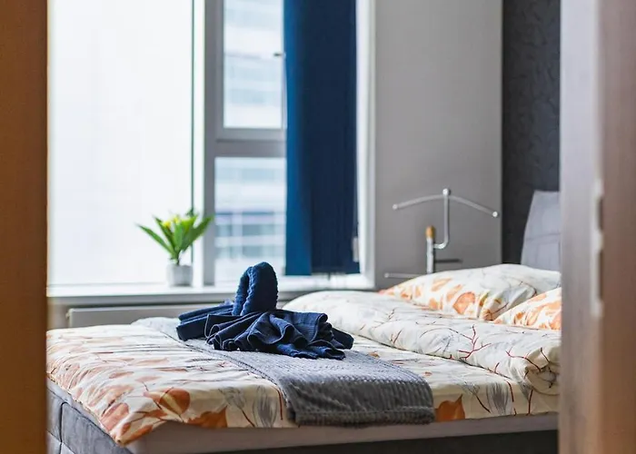 Panorama 1-Bedroom Apartment On Floor 13 With City View And Parking By Skyviews