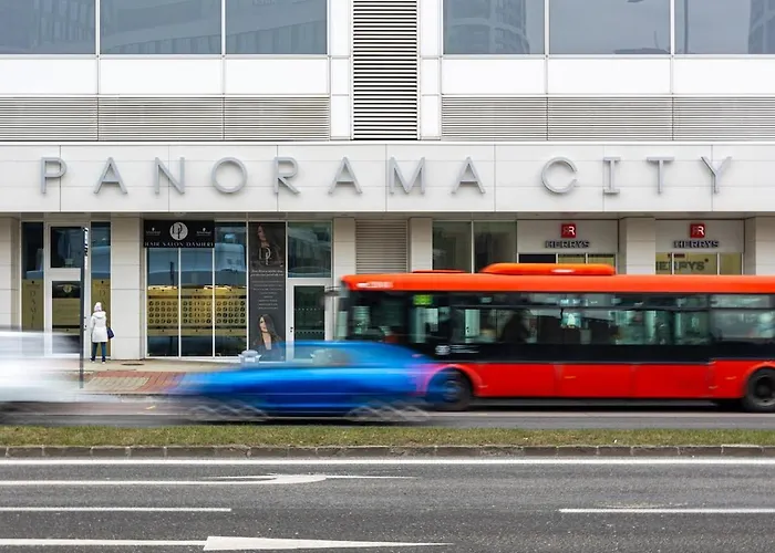 Panorama 1-Bedroom Apartment On Floor 13 With City View And Parking By Skyviews Apartmán