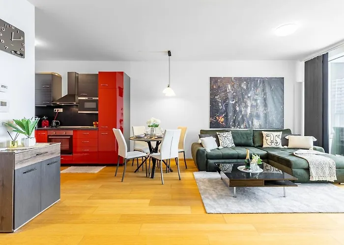 Panorama 1-Bedroom Apartment On Floor 13 With City View And Parking By Skyviews * Bratislava