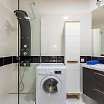 Panorama 1-bedroom On Floor 13 With View And Parking By Skyviews Apartment