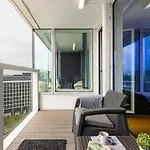 Panorama 1-bedroom On Floor 13 With View And Parking By Skyviews Apartment *