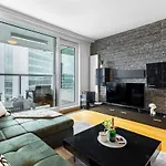 Panorama 1-bedroom On Floor 13 With View And Parking By Skyviews * Bratislava