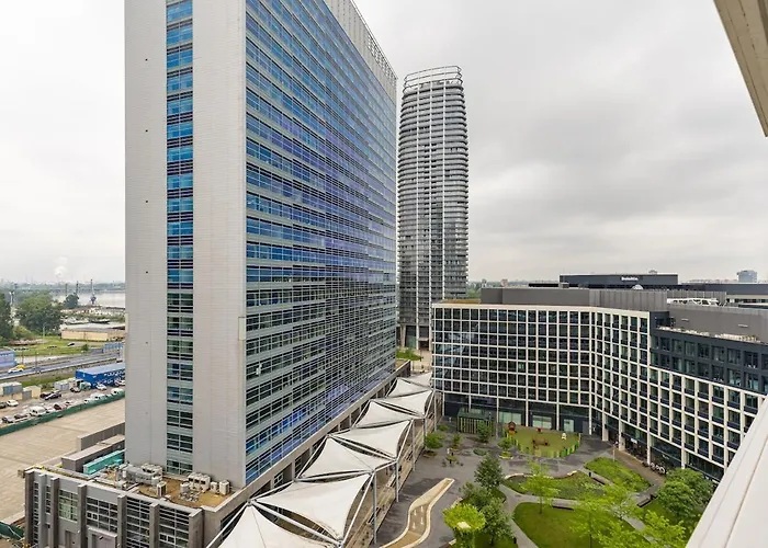 Panorama 1-Bedroom Apartment On Floor 13 With City View And Parking By Skyviews Daire *